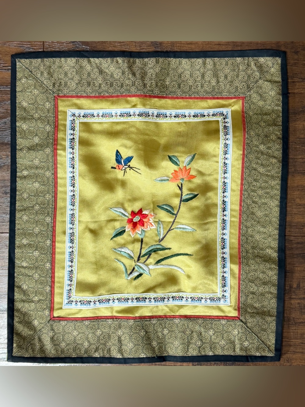 Vintage Chinese Hand Embroidered Pure Embroidery Art Silk Panel